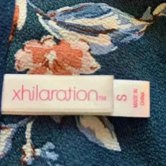 Blue/Pink Floral Romper - Picture 4 of 4